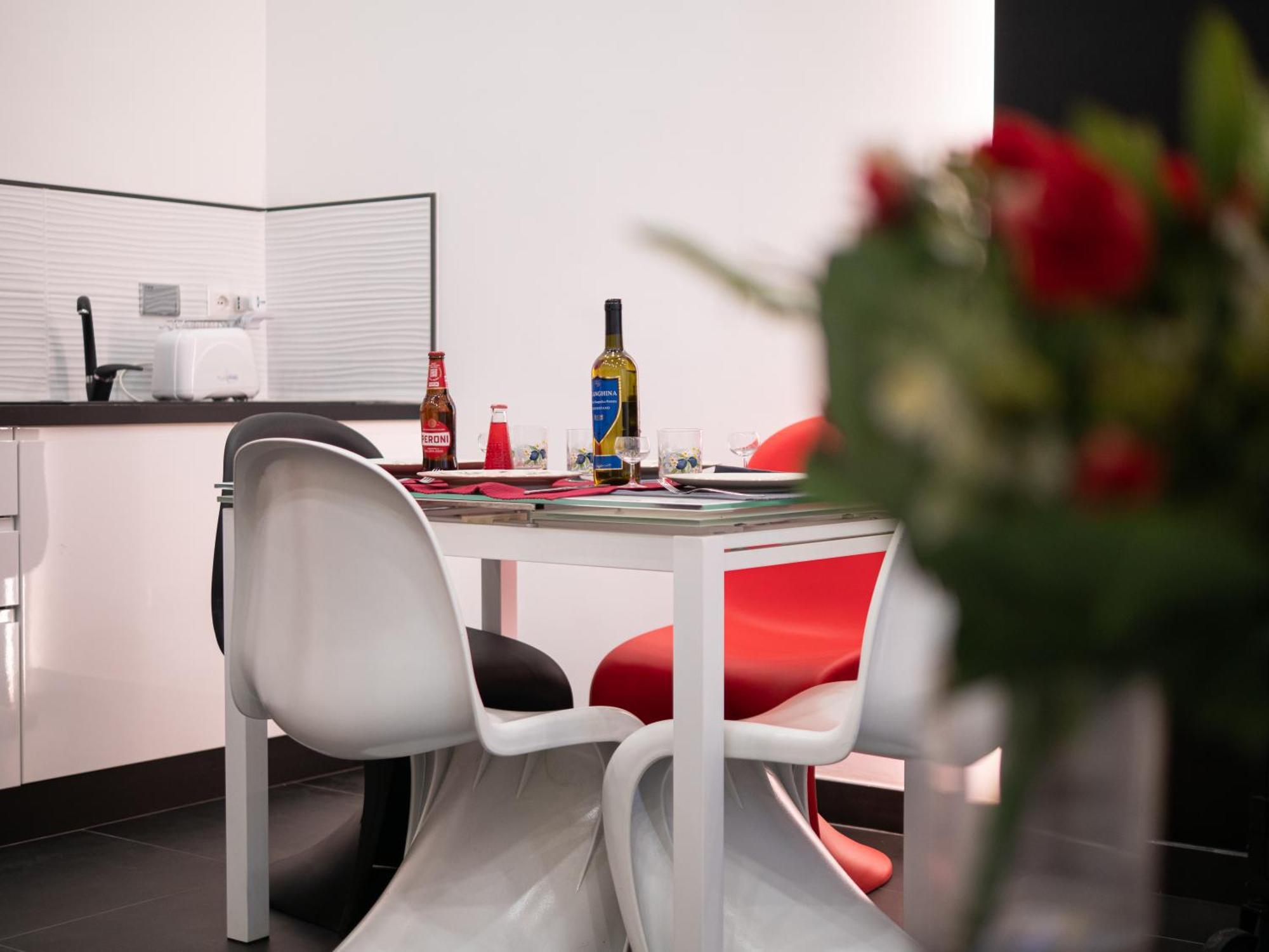 Conte Green House - 2 Apartments โรม ภายนอก รูปภาพ